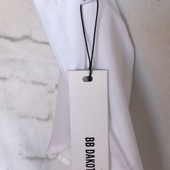 White off the shoulder dress by BB Dakota size 6 - Picture 6 of 11